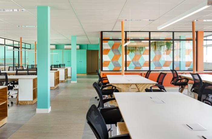 2300平米出版社公司辦公室設計