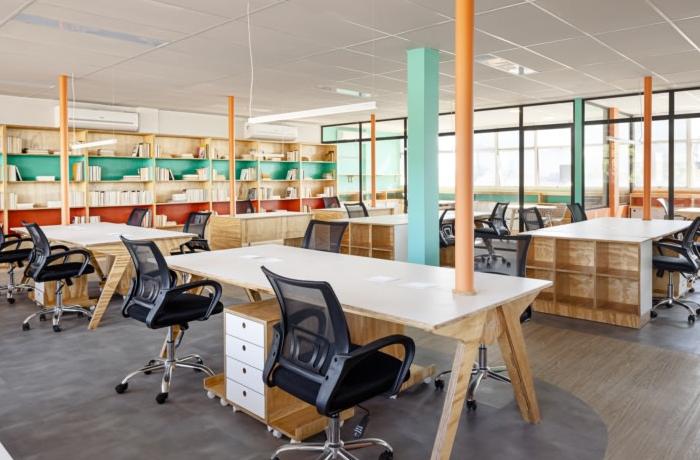 2300平米出版社公司辦公室設計