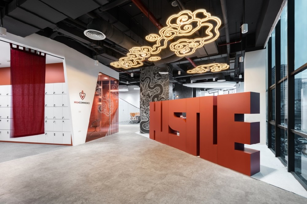 800平米創(chuàng)意公司辦公室裝修設(shè)計(jì)