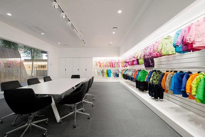 750平米服裝廠房辦公室裝修設計